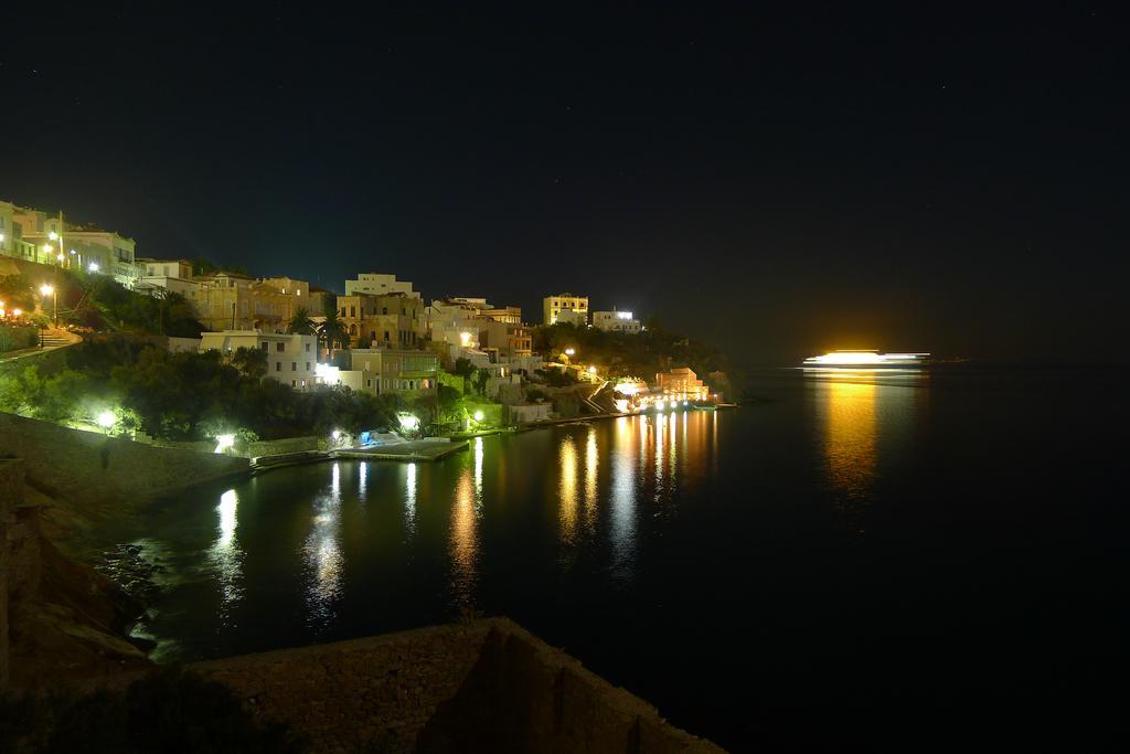 Apollonos Seafront Apartment إرموبولّي المظهر الخارجي الصورة